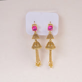Woman's Traditional Earring Pink